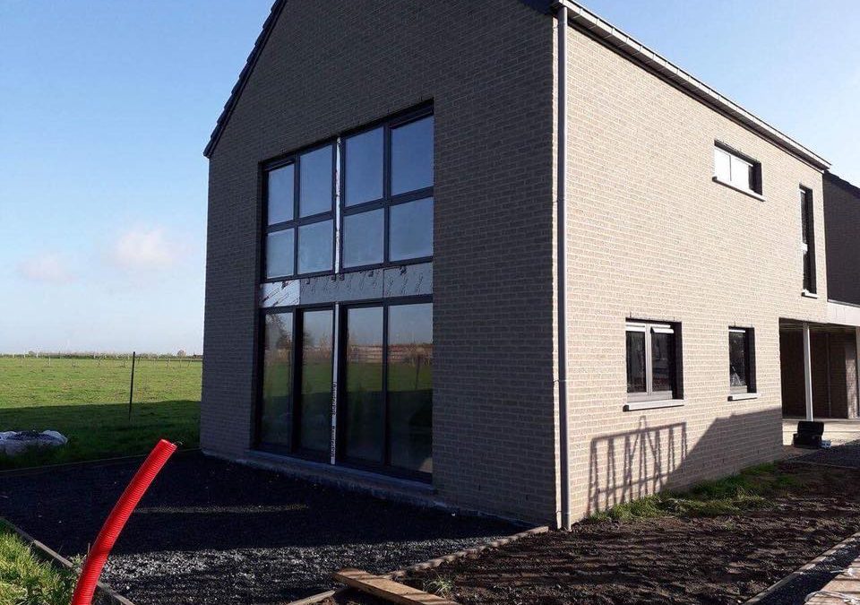 Châssis portes et fenêtres aluminium RAL 9004