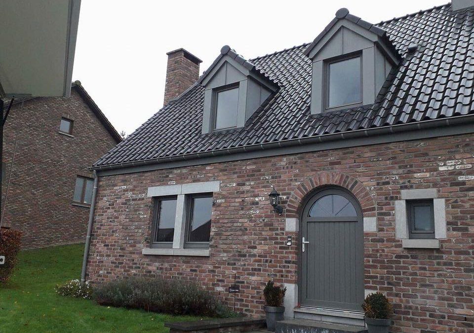Nouveaux châssis pour une rénovation à Houtain-Saint-Siméon (Oupeye)